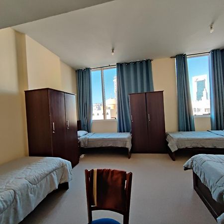 Oasis Hostel Abu Dhabi Buitenkant foto
