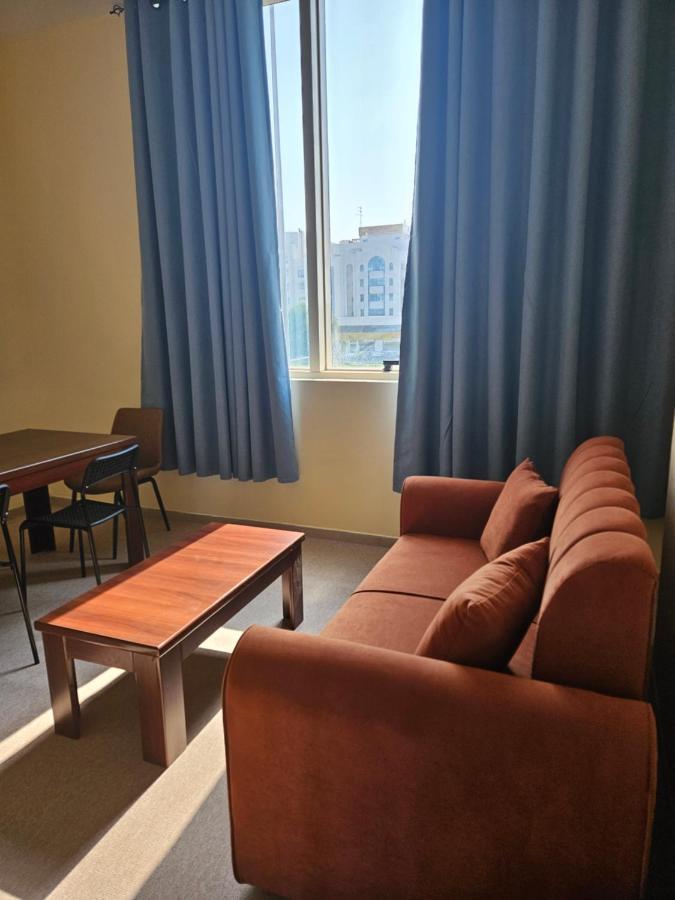 Oasis Hostel Abu Dhabi Buitenkant foto