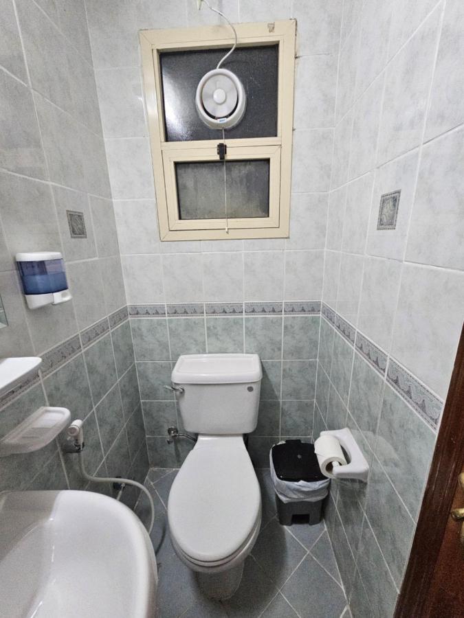 Oasis Hostel Abu Dhabi Buitenkant foto