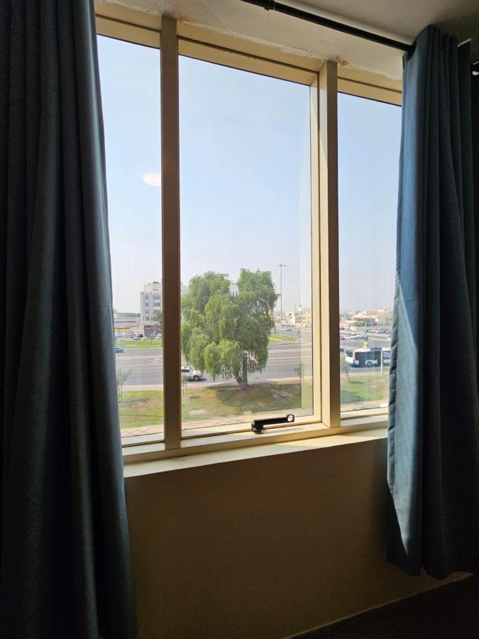 Oasis Hostel Abu Dhabi Buitenkant foto